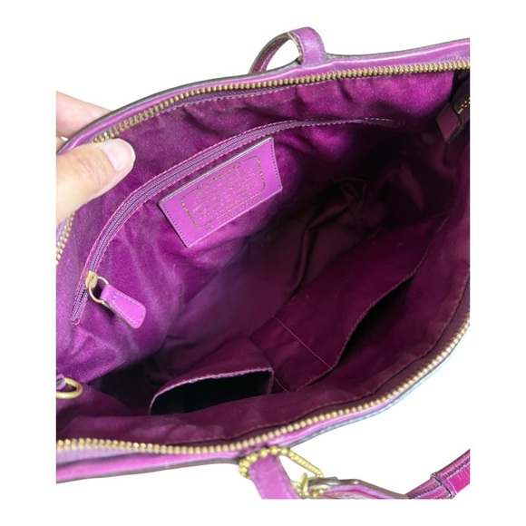 Coach‎ Purple and Beige Signature Bag - Picture 3 of 10